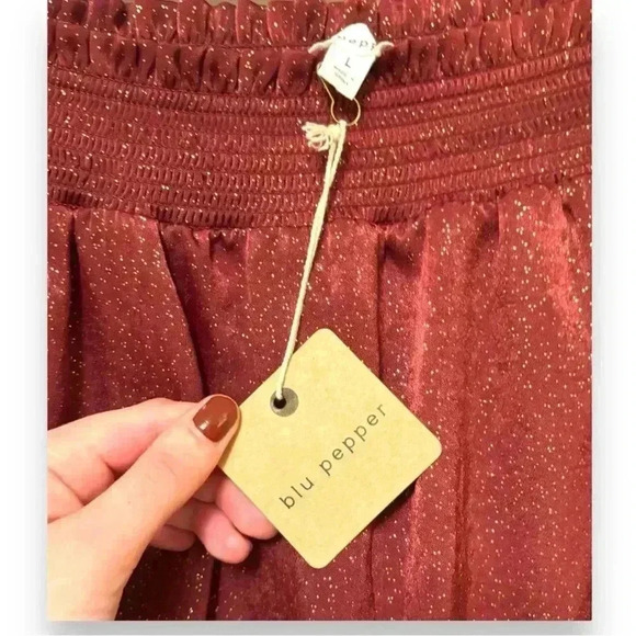 NWT Blu Pepper Gold Sparkled Burgundy Knee Length Tiered Flowy Size Lg Skirt - Picture 7 of 15